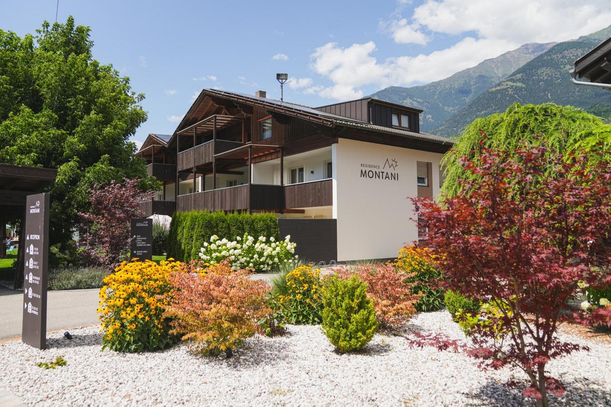 Residence Montani Latsch Exteriör bild